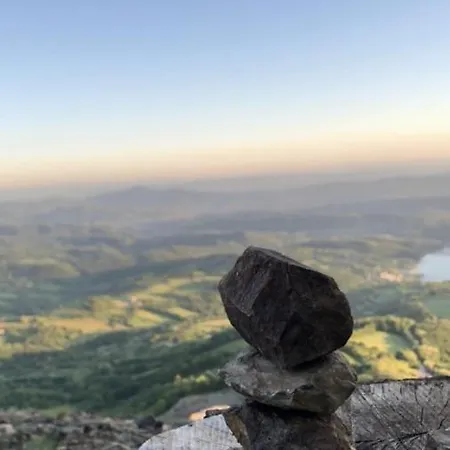 Vikend Kuca Pod Lipom Casa vacanze *