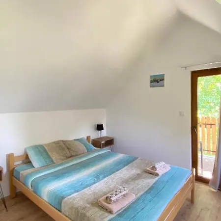 Vikend Kuca Pod Lipom Casa vacanze *