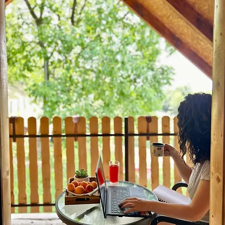 Vikend Kuca Pod Lipom