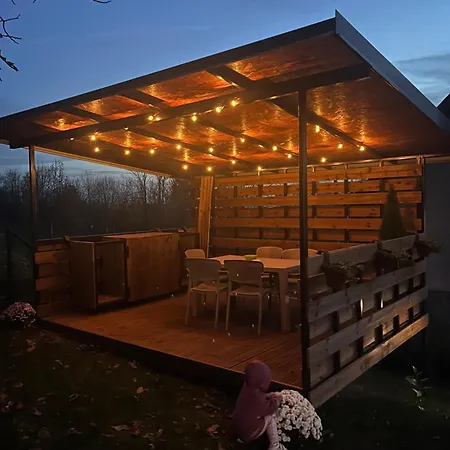 Casa vacanze Vikend Kuca Pod Lipom *